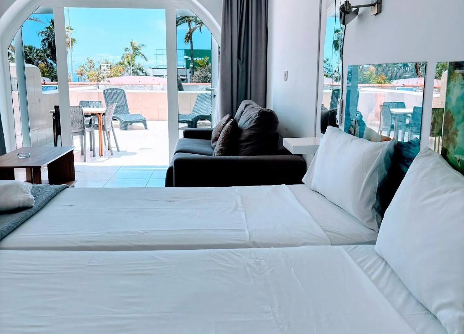 ארונה Estudio En Paraiso Royal דירה