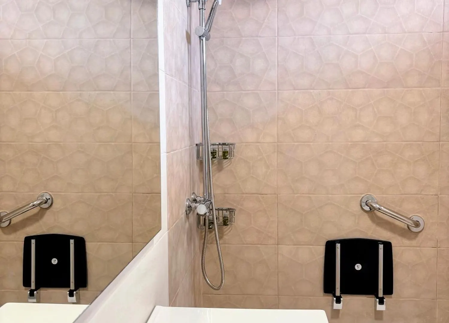 ארונה Estudio En Paraiso Royal 0*,